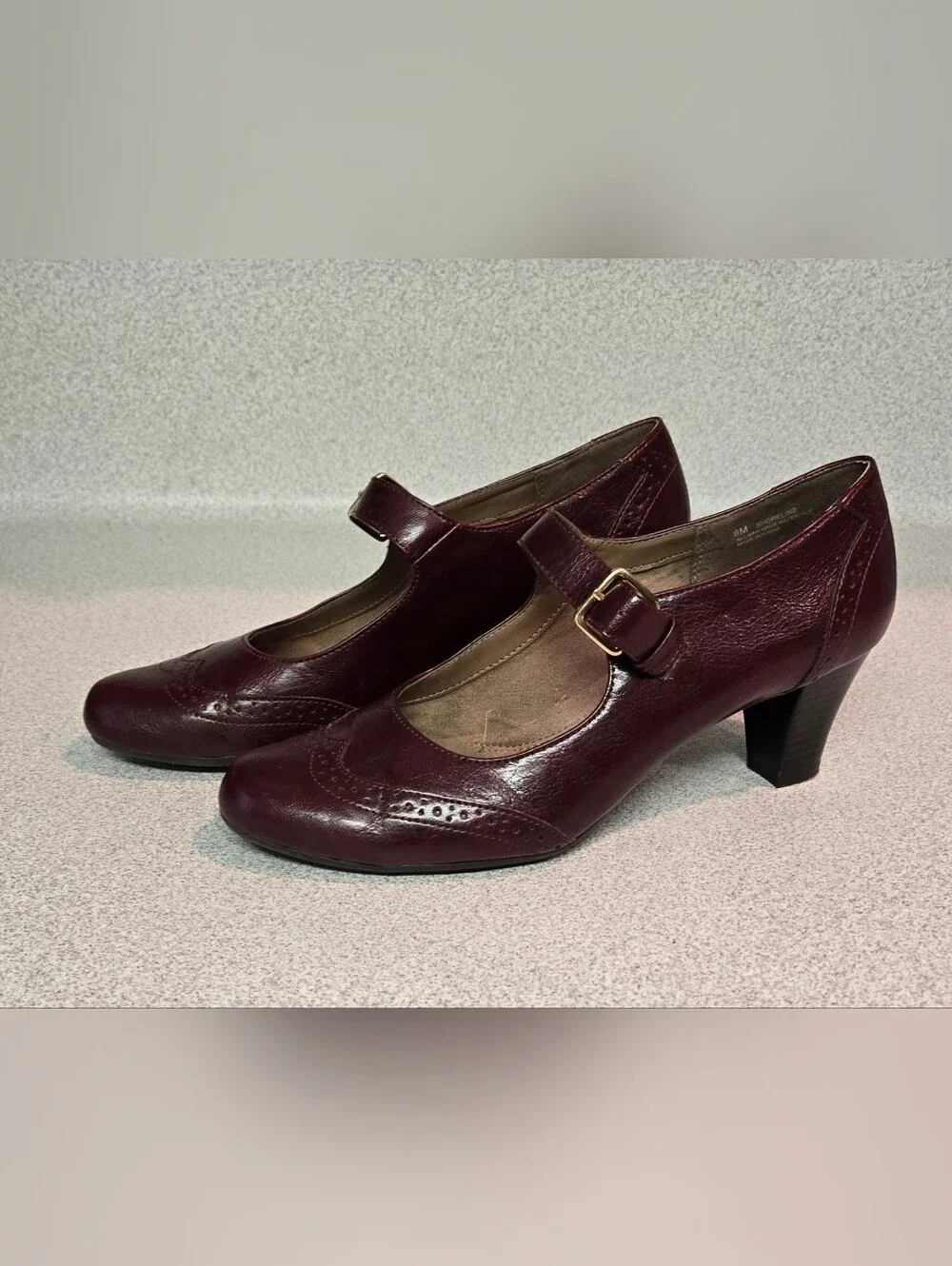 Aerosoles Heelrest Mid Heel Pumps in Burgundy, Size 8